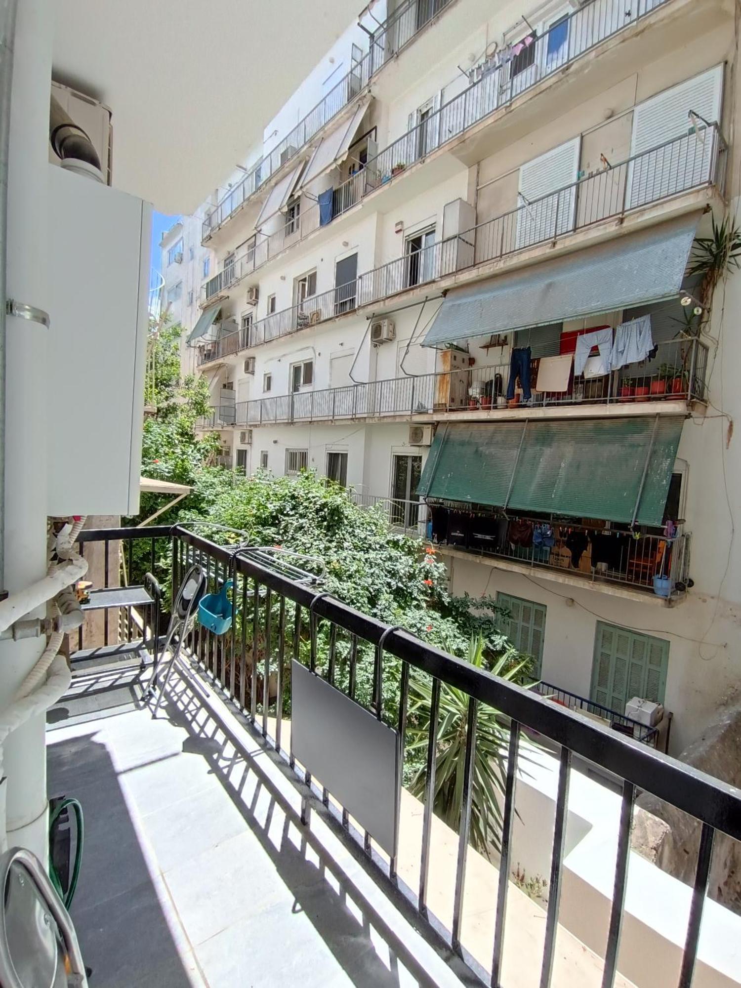 Luxury & Spacious Apartment In アテネ エクステリア 写真